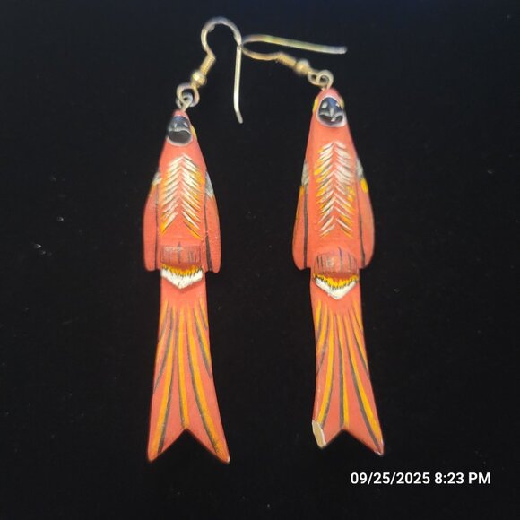 Parrot Earrings 80s Vintage Painted Wooden Boho Tropical Bird Dangle Jewelry - Picture 4 of 7